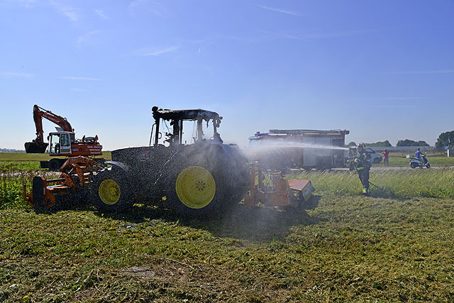 2013/217/GB 20130905 003 Brand tractor 2000 EL.jpg